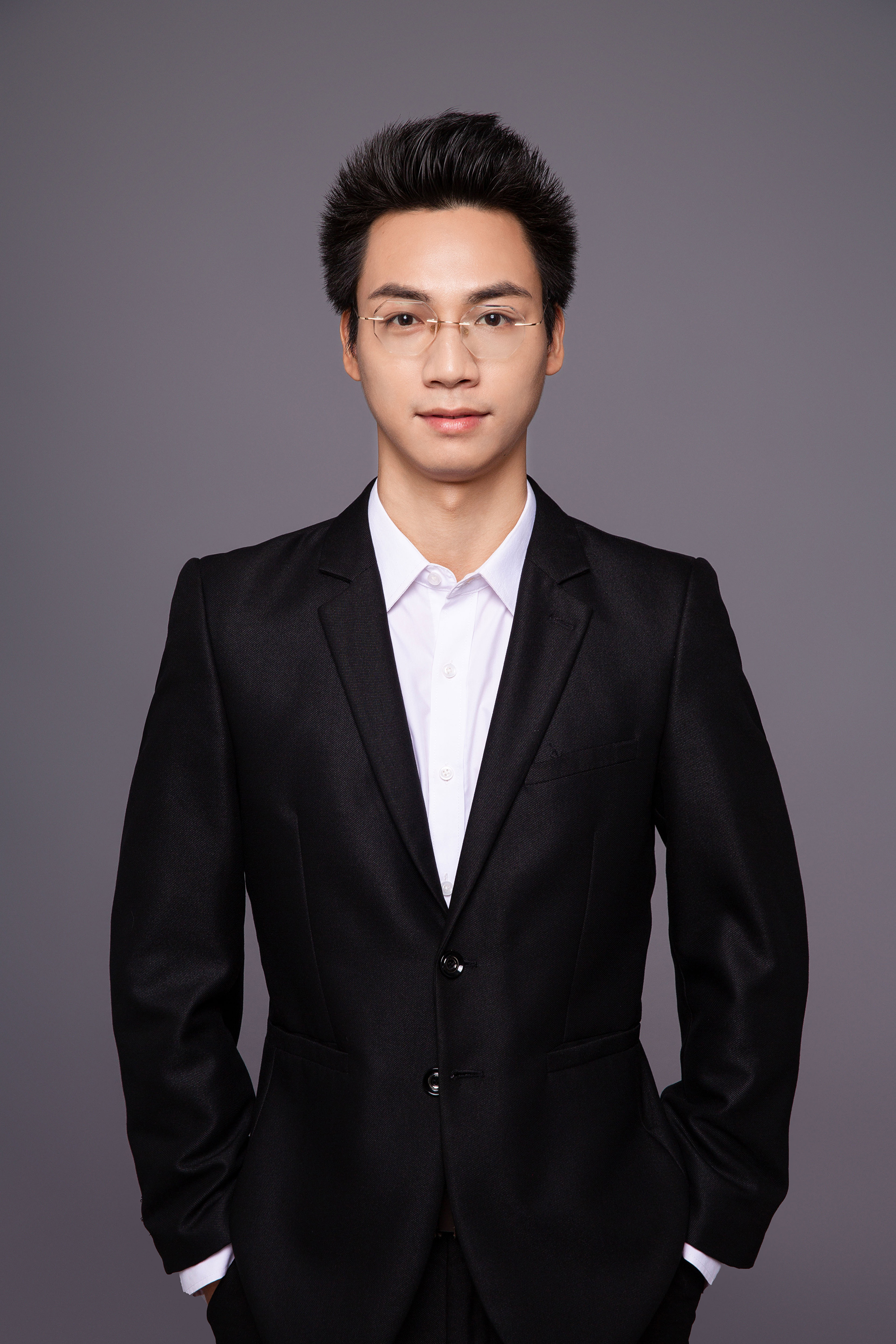 李勇
